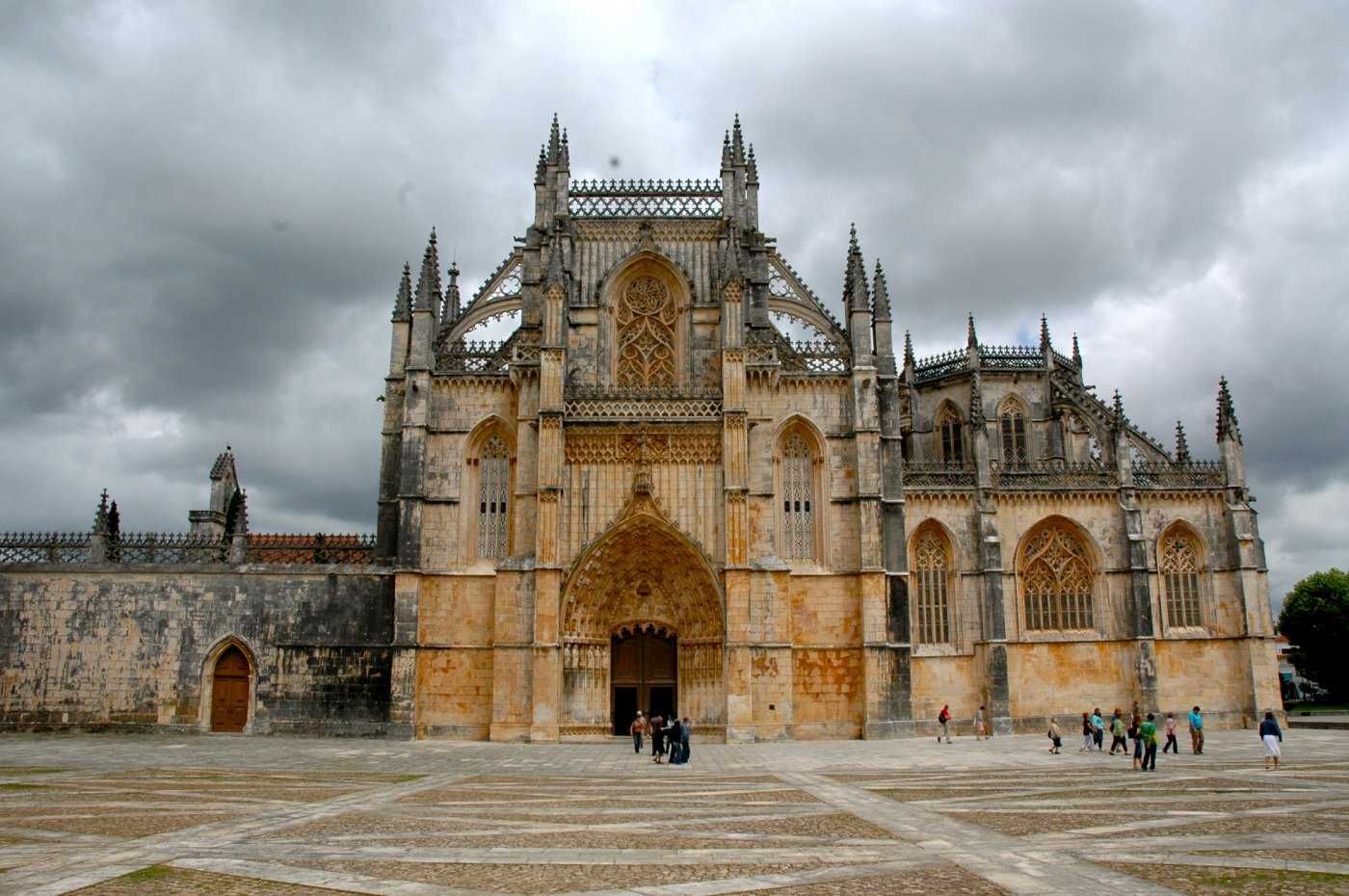 монастыри португалии