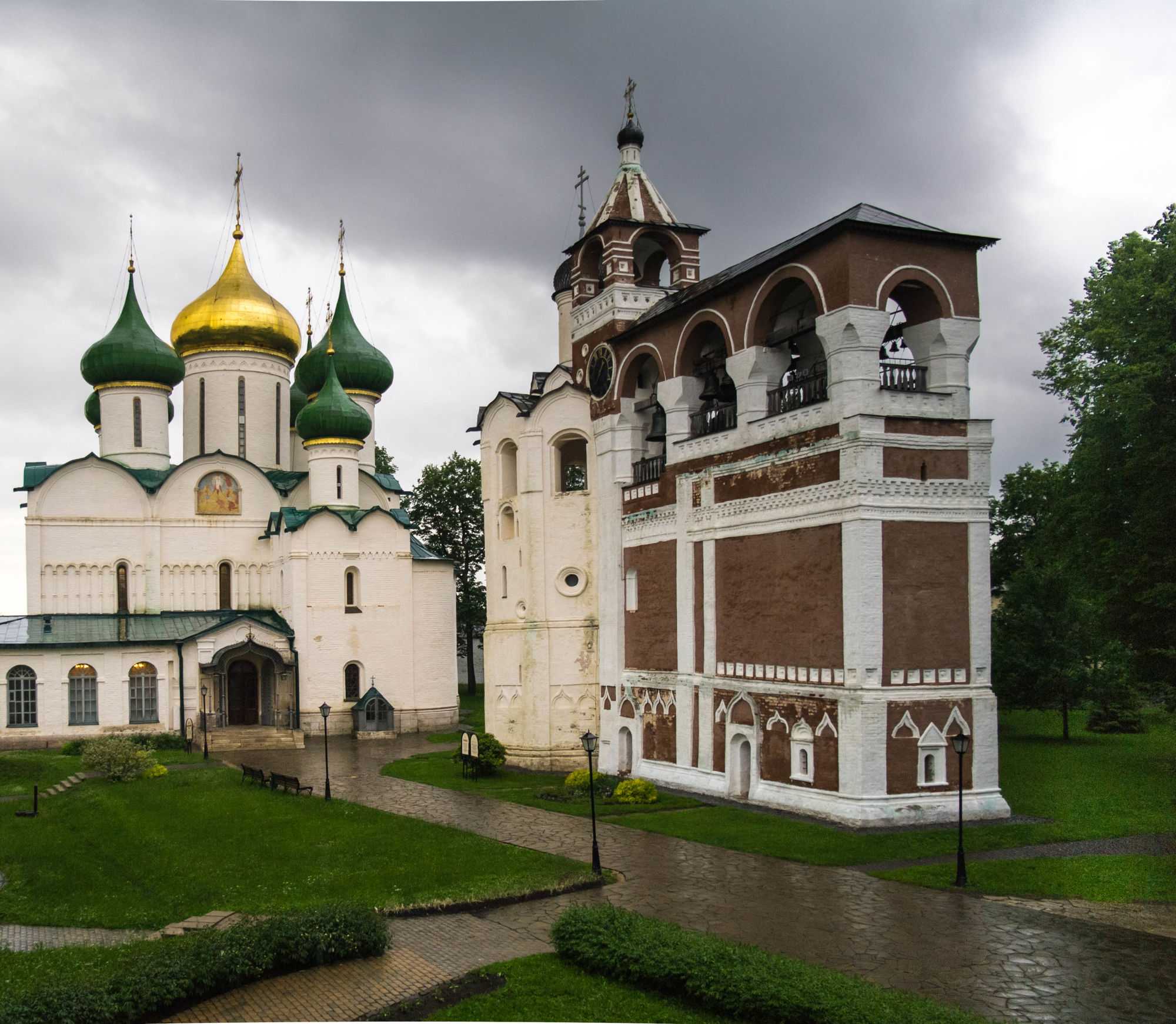 Спасо Евфимиев монастырь осень