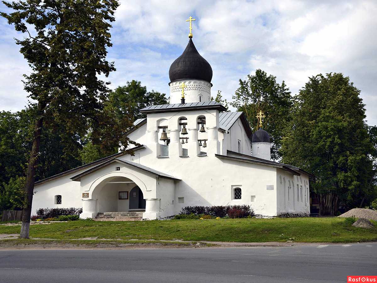 Церковь со. Псков Церковь со Стадища. Церковь Воскресения Христова Псков. Храм Воскресения Христова (со Стадища) г.Псков. Храм Воскресения Стадища Псков Воскресения.