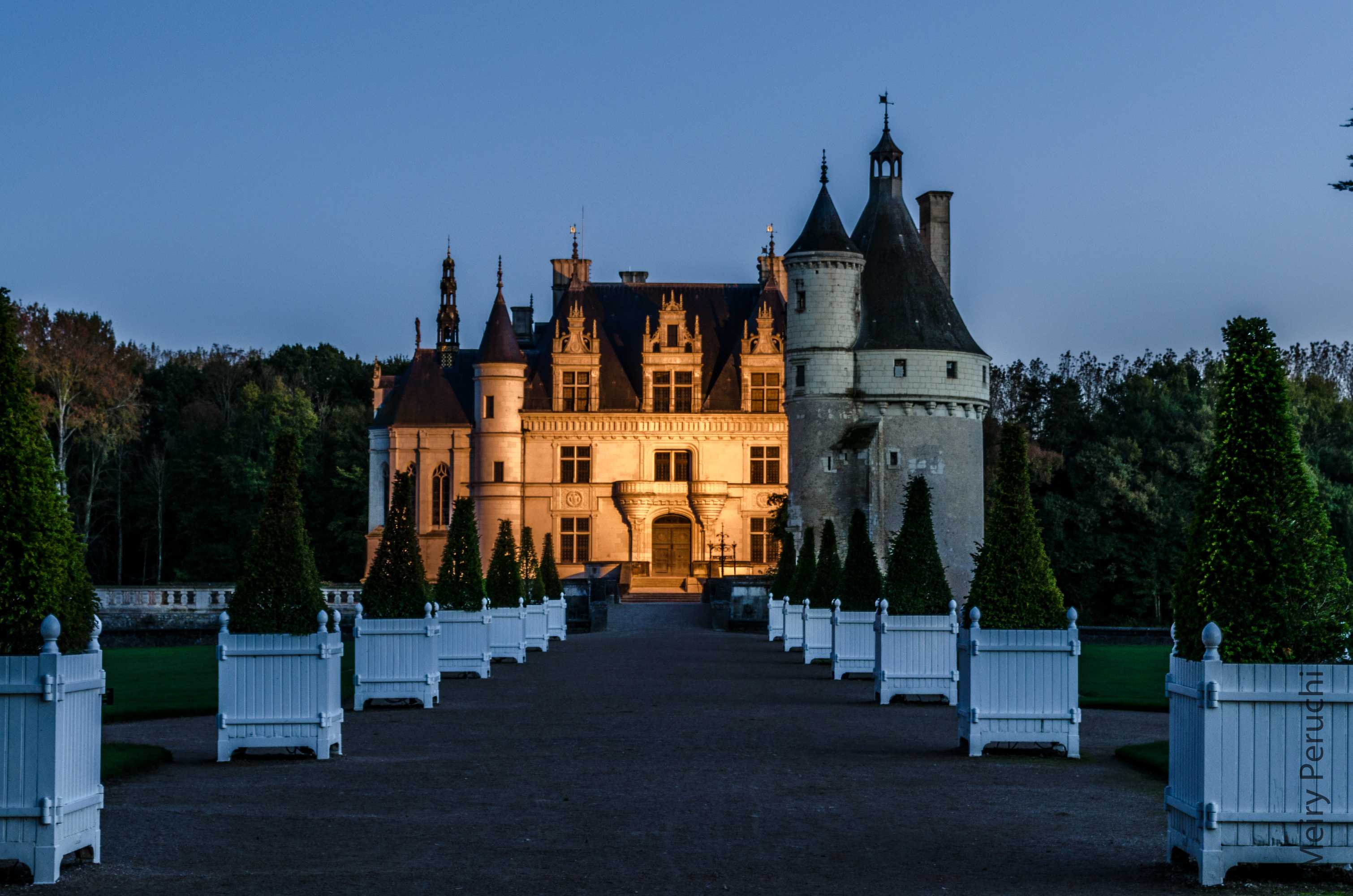 Французский замок. Замок Шато де Шенонсо. Шато Шенонсо Франция. Chenonceau замок Франция. Замки Луары Шато де Шенонсо.