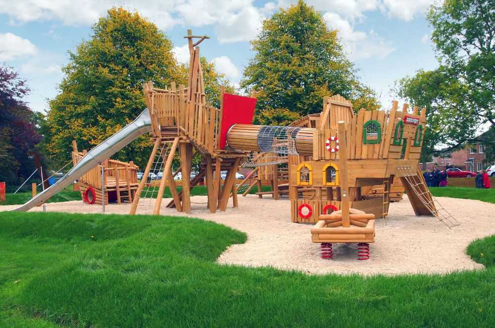Playground в плей маркете. Игровая площадка. Детские игровые площадки. Красивая детская площадка. Детская площадка в саду.