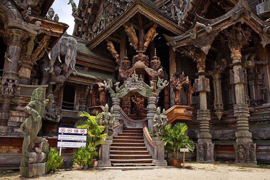 Посещаем храм лежащего будды в центре бангкока