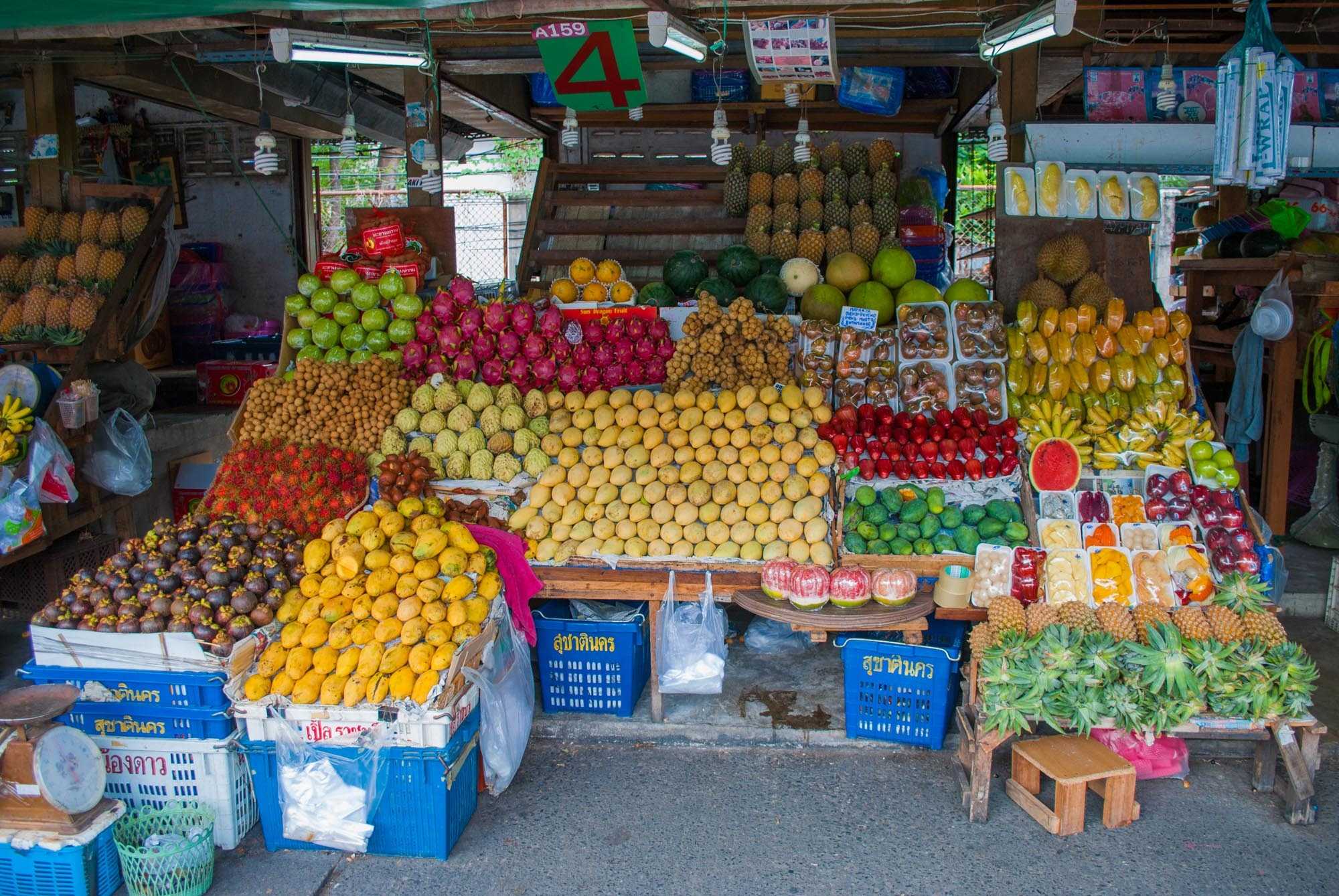 Продуктовый рынок в Наклуа - одно из самых недорогих мест для покупки еды в северной части Паттайи