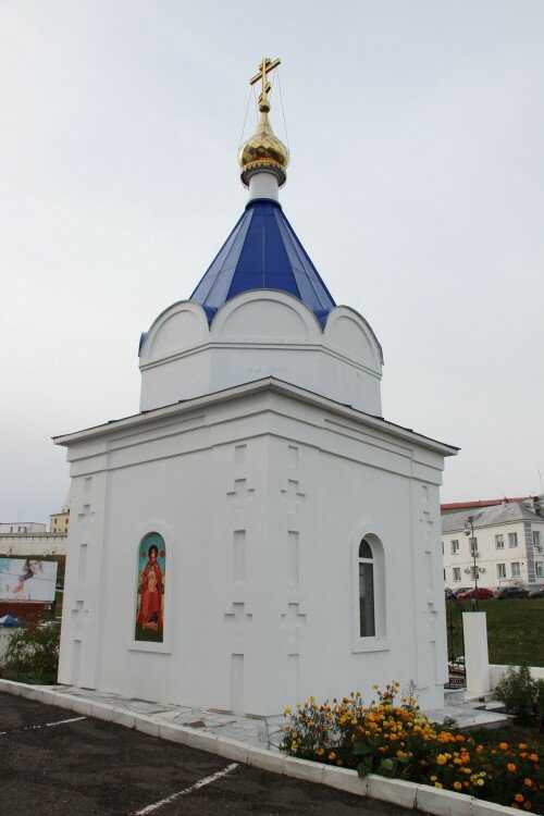 Церковь параскевы пятницы - часовня иконы божией матери всецарица в казани. фото