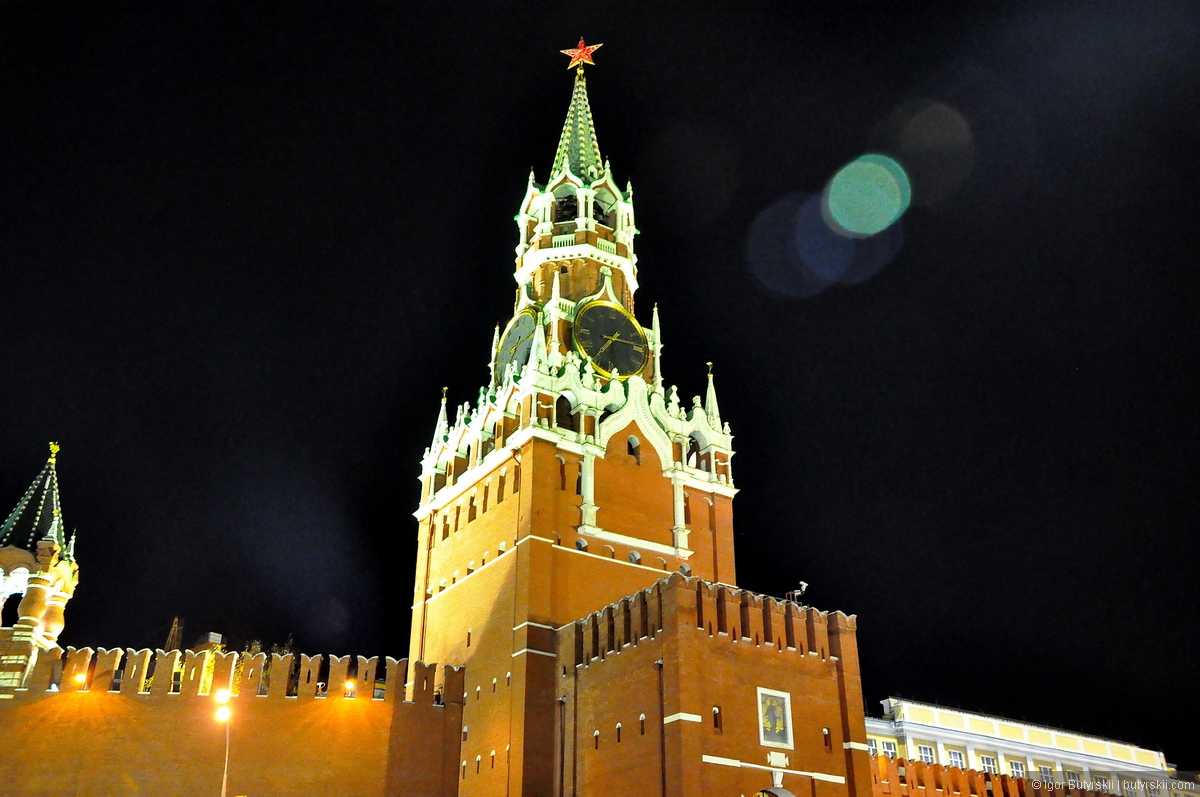 Главный кремль. Москва. Спасская башня, Кремль. Спасская башня Московского Кремля ночью. Спасская башня Московского Кремля близко. Спасская башня Кремля ночью.