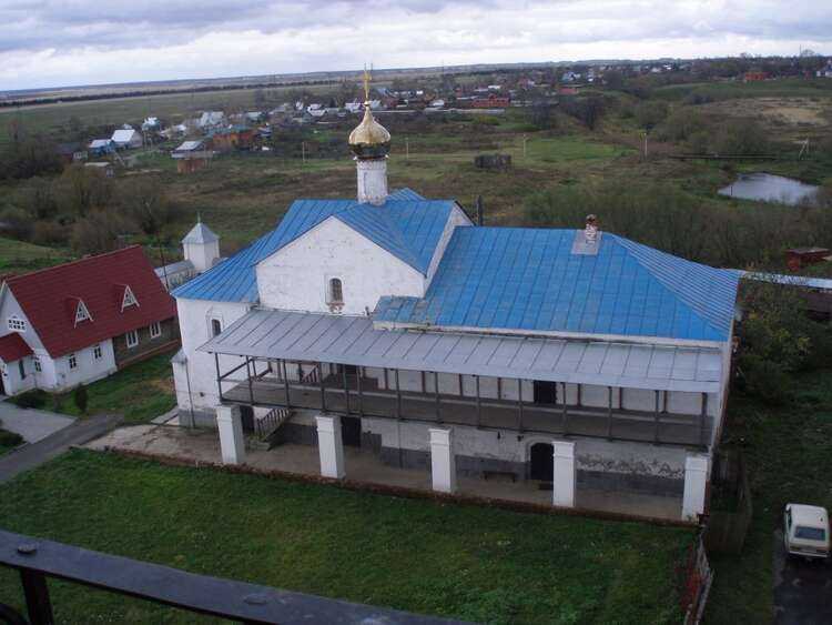 Васильевский монастырь. Васильевский собор Суздаль. Сретенская трапезная Церковь Суздаль. Сретенская трапезная Церковь Суздаль СССР. Васильевский монастырь Суздаль фото сверху 2021 год.