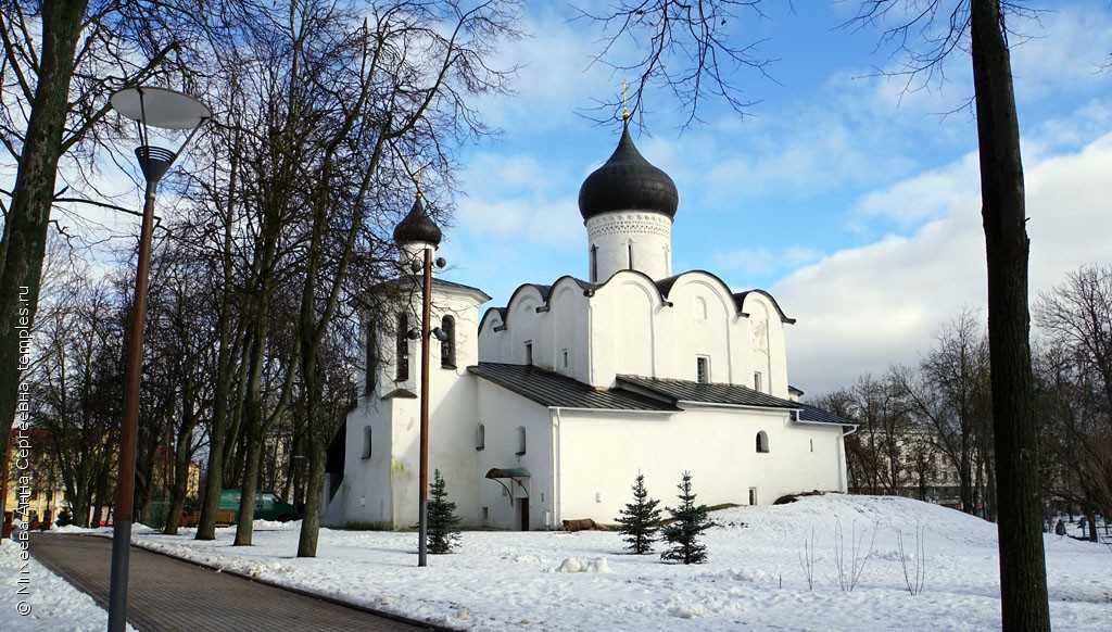 Храм Василия на Горке в Пскове