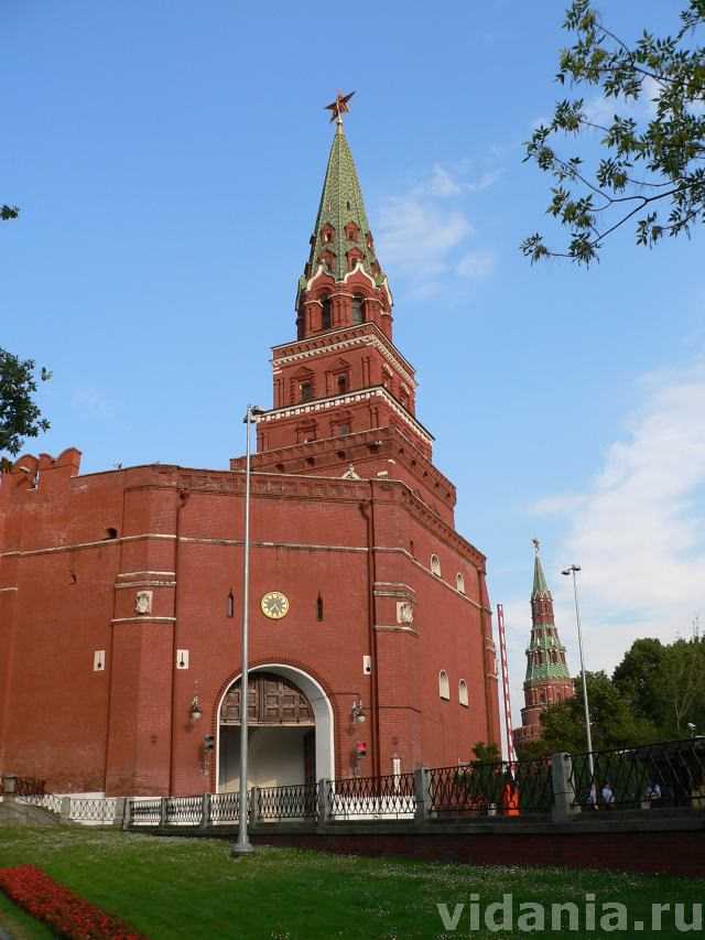 Боровицкая башня московского кремля — way2day.com