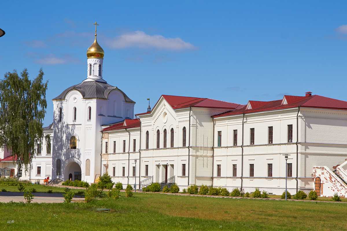 Свято-троицкий сергиев варницкий монастырь