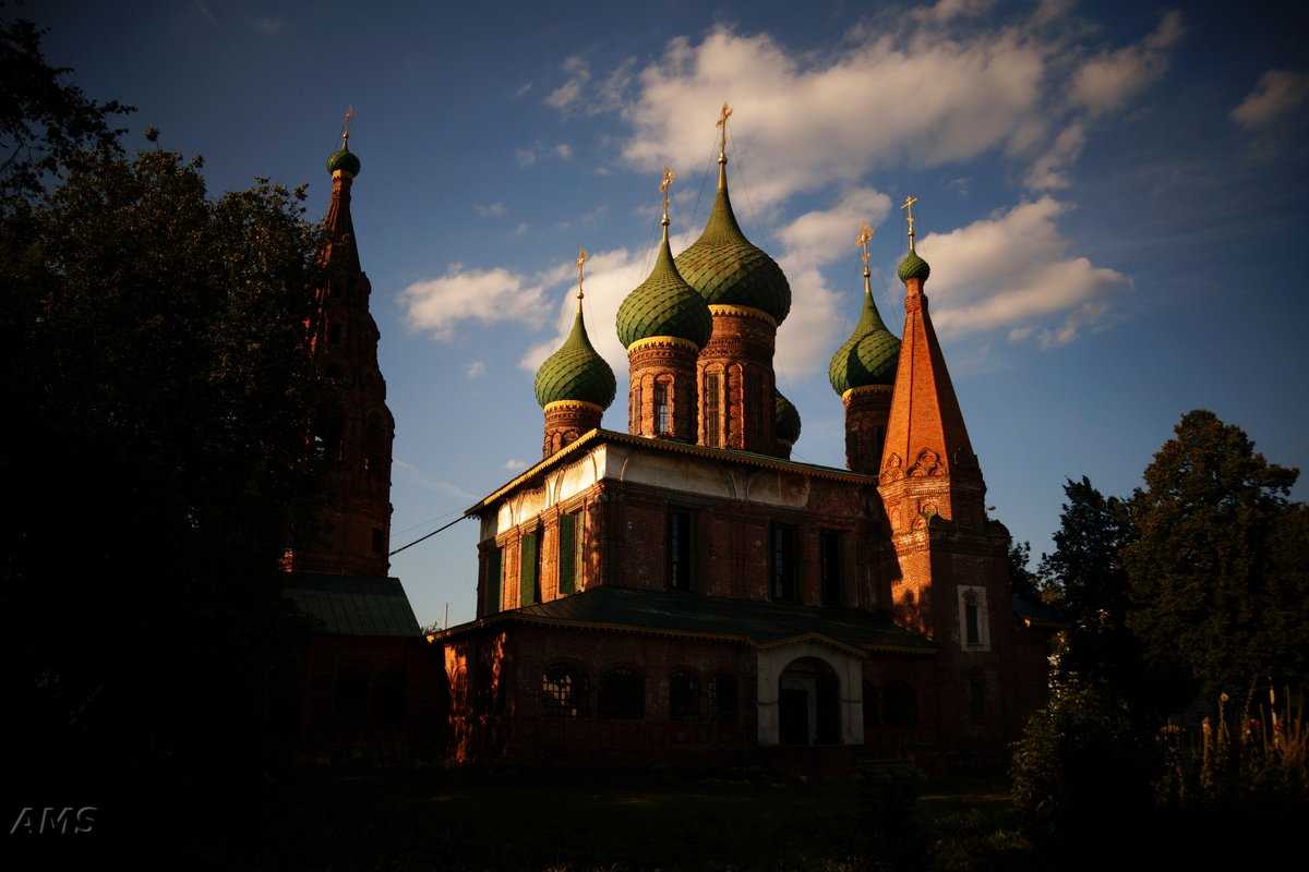 Церковь Николы мокрого в Москве Зарядье