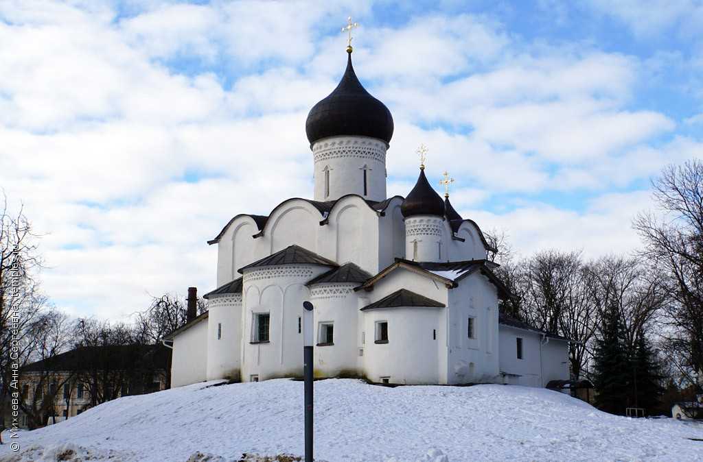 Храм Василия на Горке в Пскове