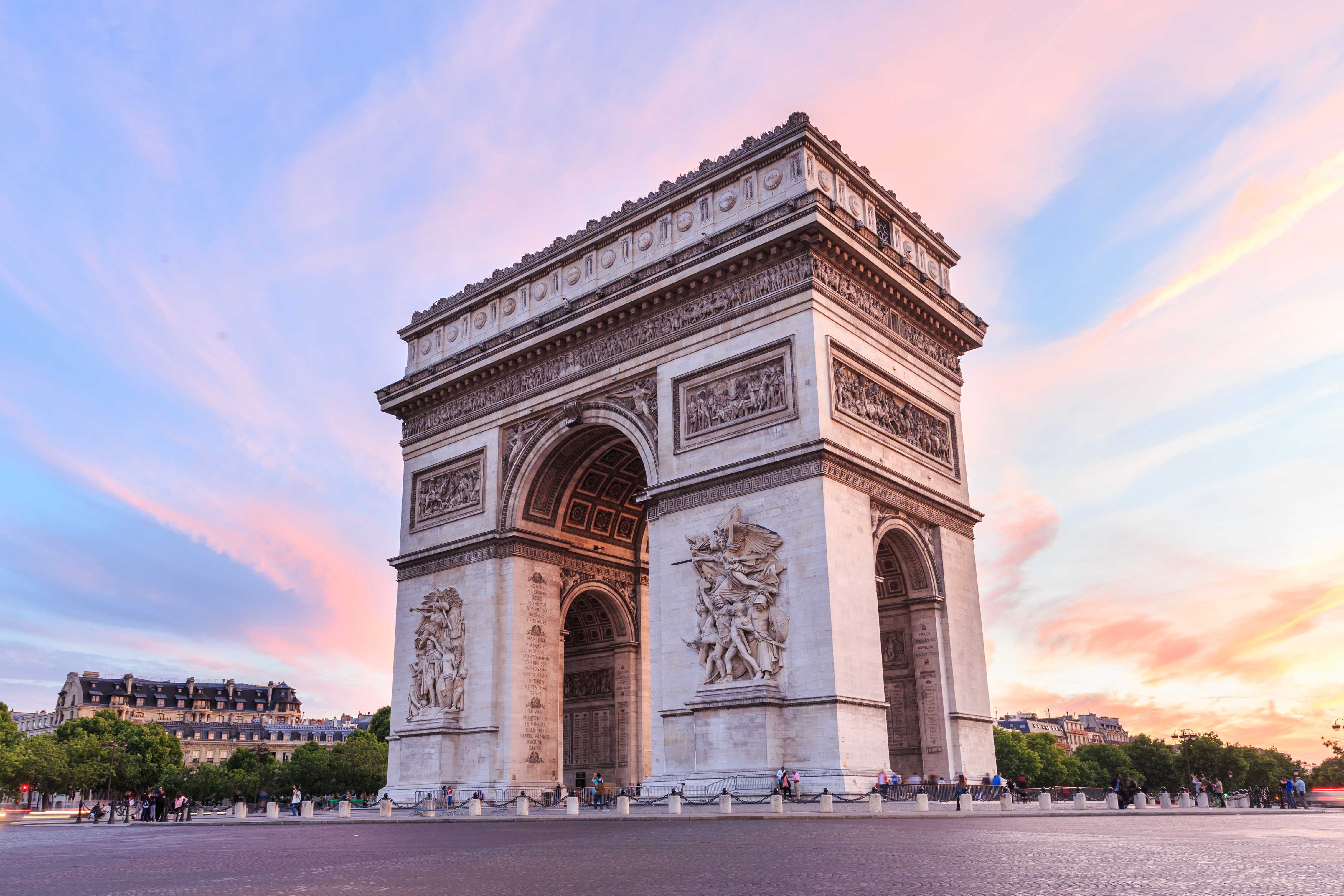 Непревзойденная триумфальная арка во франции — это настоящее произведение искусства. | pari.guru все о франции и париже | дзен