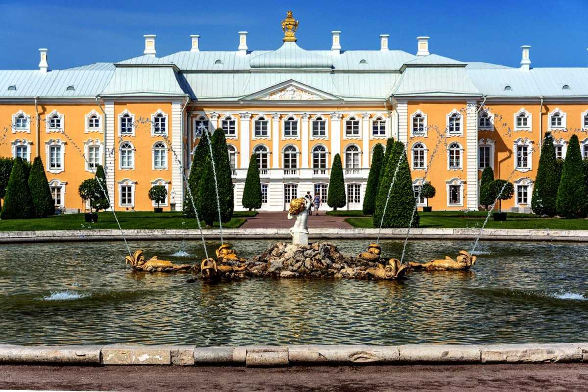 большой дворец в петербурге