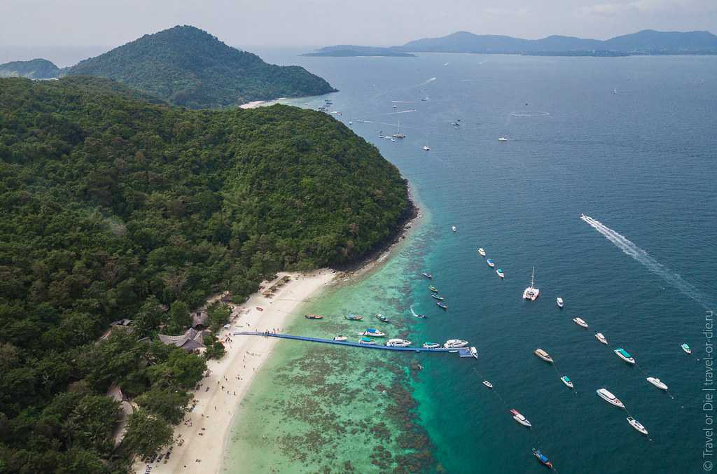 Coral island. Остров ко Хе Пхукет. Коралловый остров Пхукет. Коралловый остров и остров ко Хе Пхукета. Остров ко Хе в Тайланде.