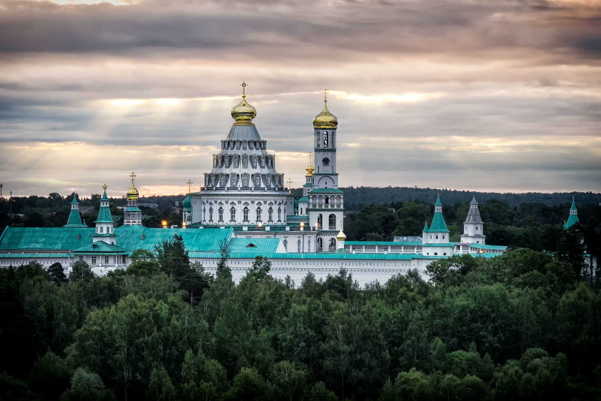 Новый иерусалим истра фото. Воскресенский собор Новоиерусалимского монастыря. Новоиерусалимский монастырь в Истре. Воскресенский Новоиерусалимский монастырь Истра. Истра новый Иерусалим монастырь.