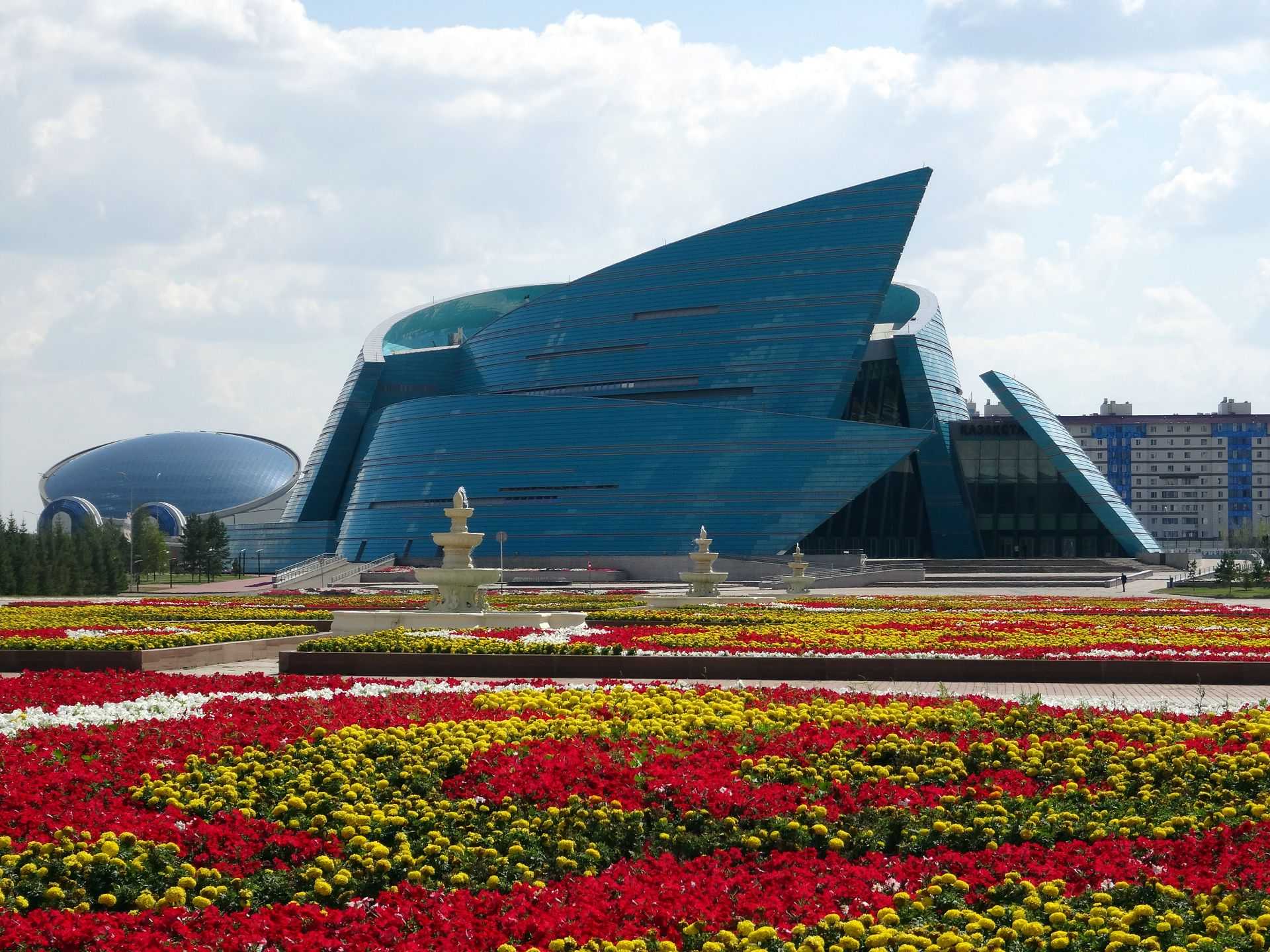 Казахстан концертный зал Алматы
