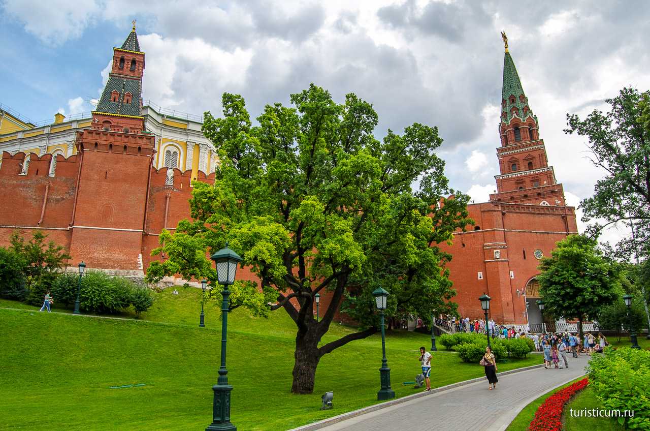 Боровицкий холм в москве