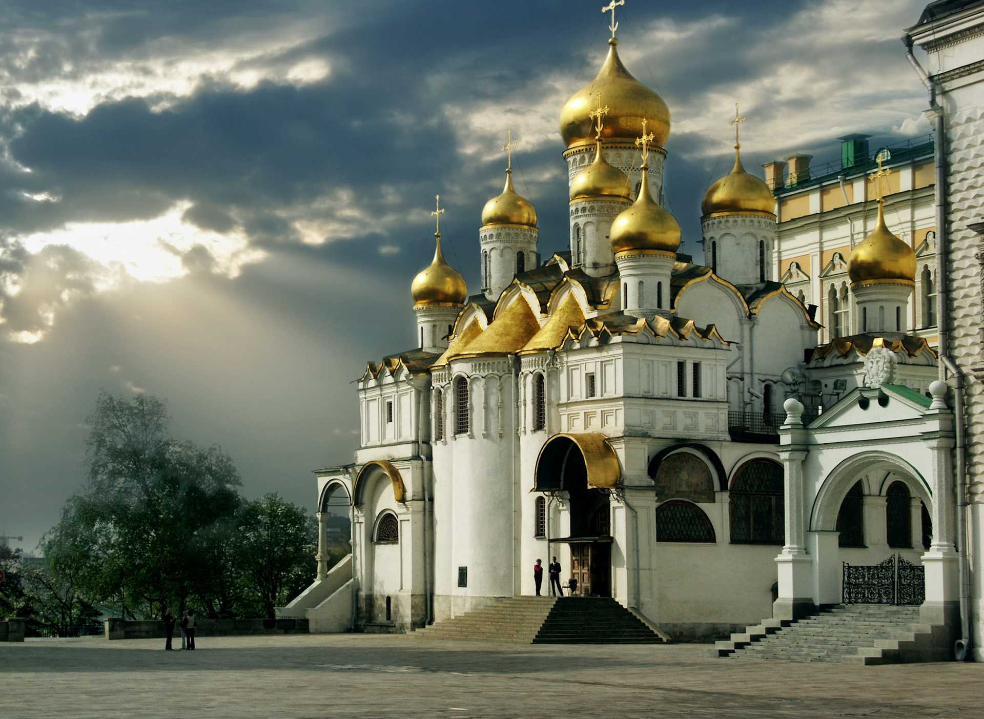 москва кремль храмы